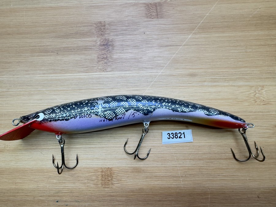 Wobbler, Turus Ukko Sonderedition Februar 1991, Handmade in Finland, Helmi kuu 1/5, rot/gelb/silber/violett/dunkel, 20cm, 68g, ungefischt