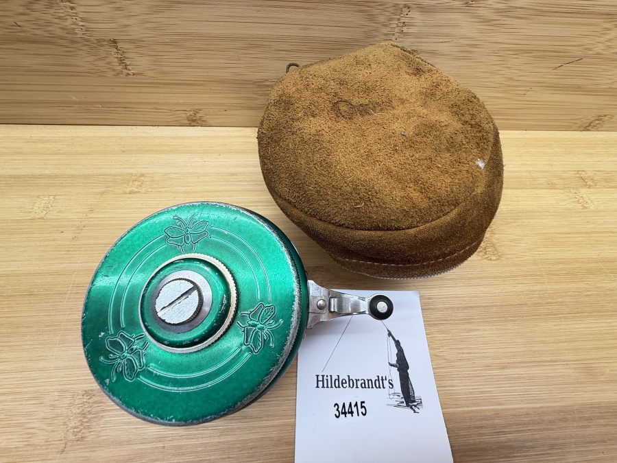 Automatik Fliegenrolle, La Soie, Made in France, Gewicht 226g, Rollendurchmesser 80mm, Rollenbreite 40mm, Orvis Leder Rollentasche, Gebrauchsspuren
