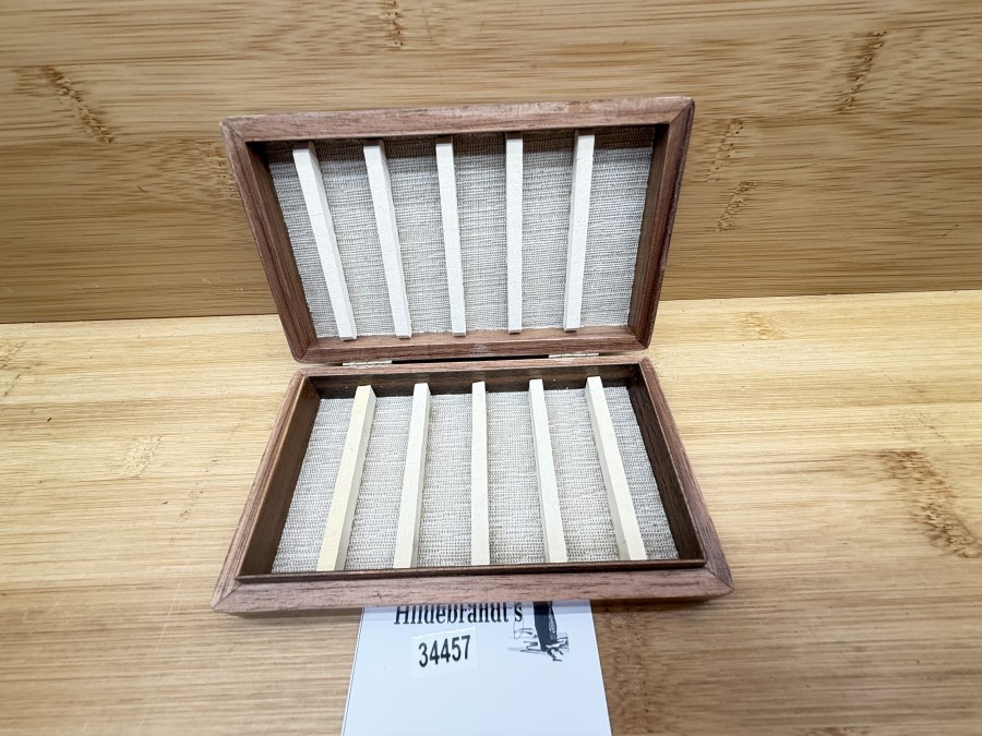Fliegenbox, Mahagoni, 140x85x25mm, feste Schaumstoffstreifen, schöne Handarbeit